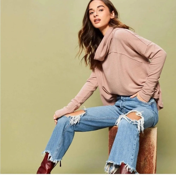 Free People We The Free Blush Cozy Time Funnel Neck Top Sweater Size XS - Picture 1 of 10